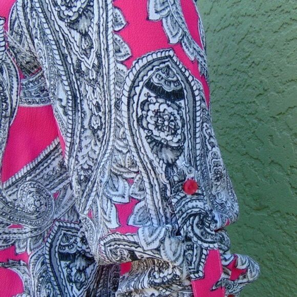 EUC INVESTMENTS Black, White & Pink  Paisley Violated Long Sleeve Shirt Petite S - Picture 13 of 15